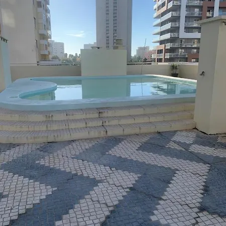 Apartamento Varandas Da Rocha No Centro Com Piscina * Portimao